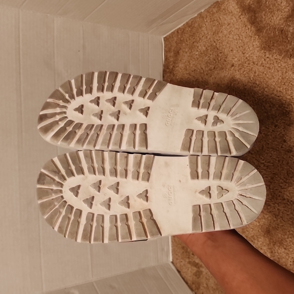 Gucci Men's Slides - Picture 9 of 16